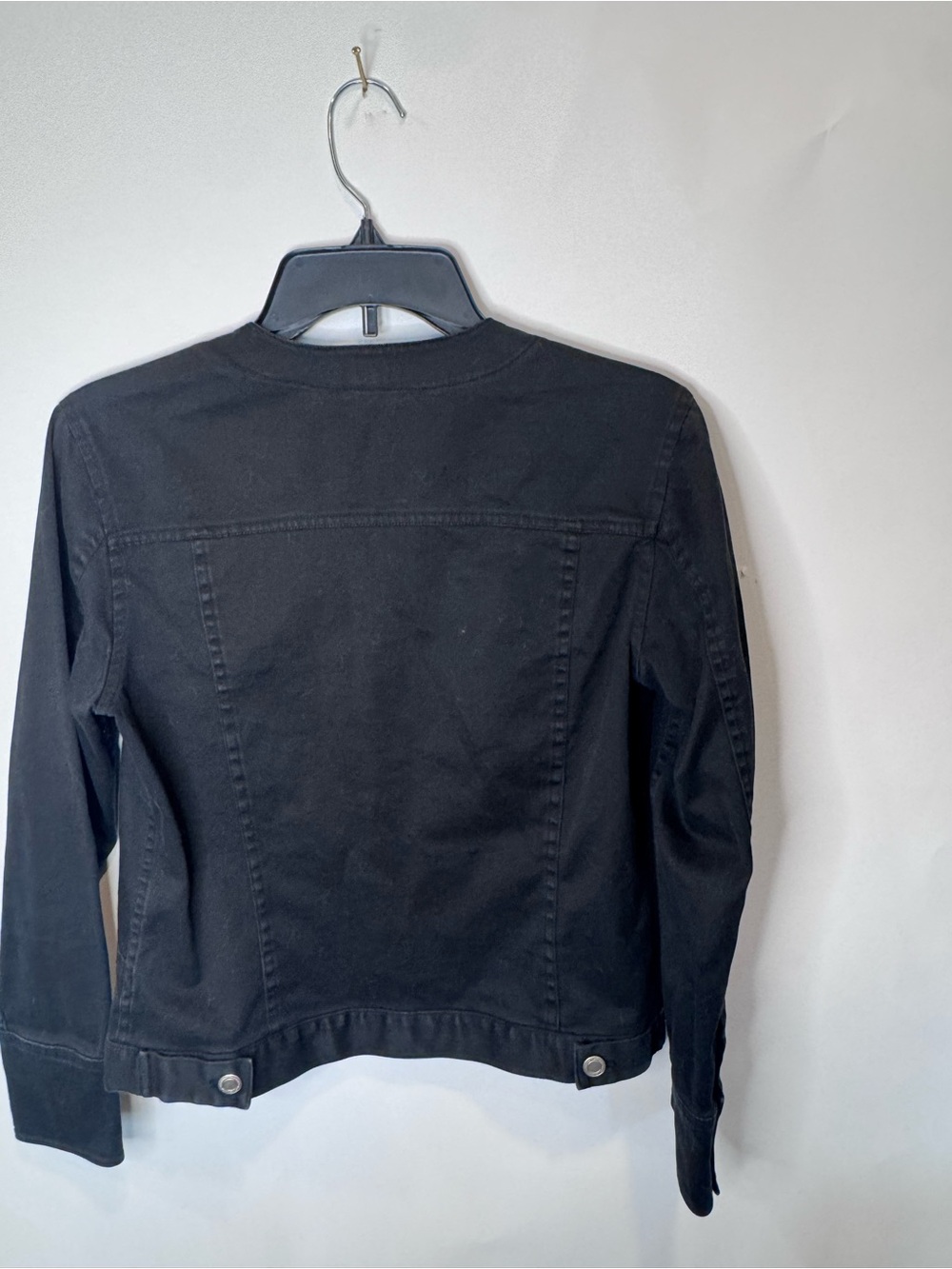 Lightweight jacket - Picture 2 of 4